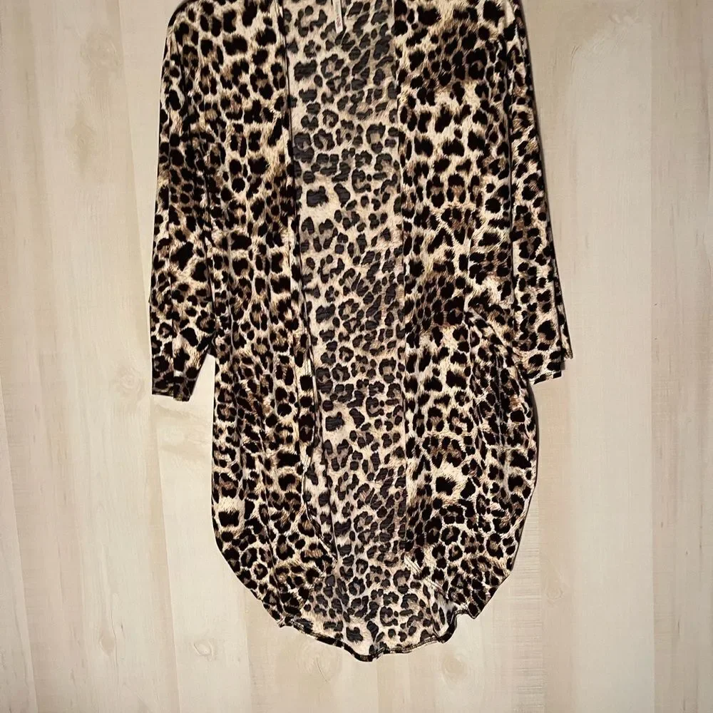 NWOT leopard print short kimono‎ style jacket, size small